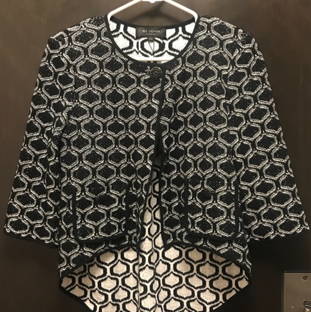 St. John Caviar & Cream crop jacket. Sz.4